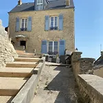 La Maison Bleue * Port-en-Bessin-Huppain