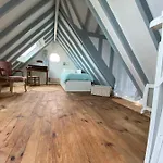 La Maison Bleue