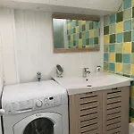 Semesterbostad La Maison Bleue *