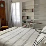Semesterbostad La Maison Bleue *