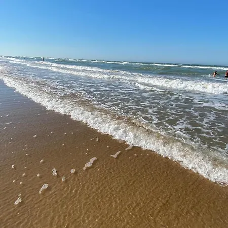 La Maison Bleue * Port-en-Bessin-Huppain