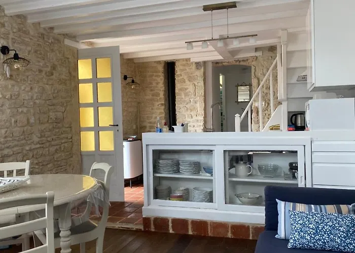 בית נופש La Maison Bleue פורט-אן-בסאן-אופאן